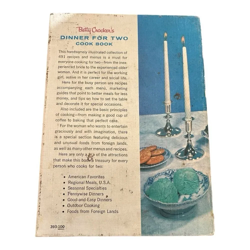 Betty Crocker Blue Dinner for Two Cookbook